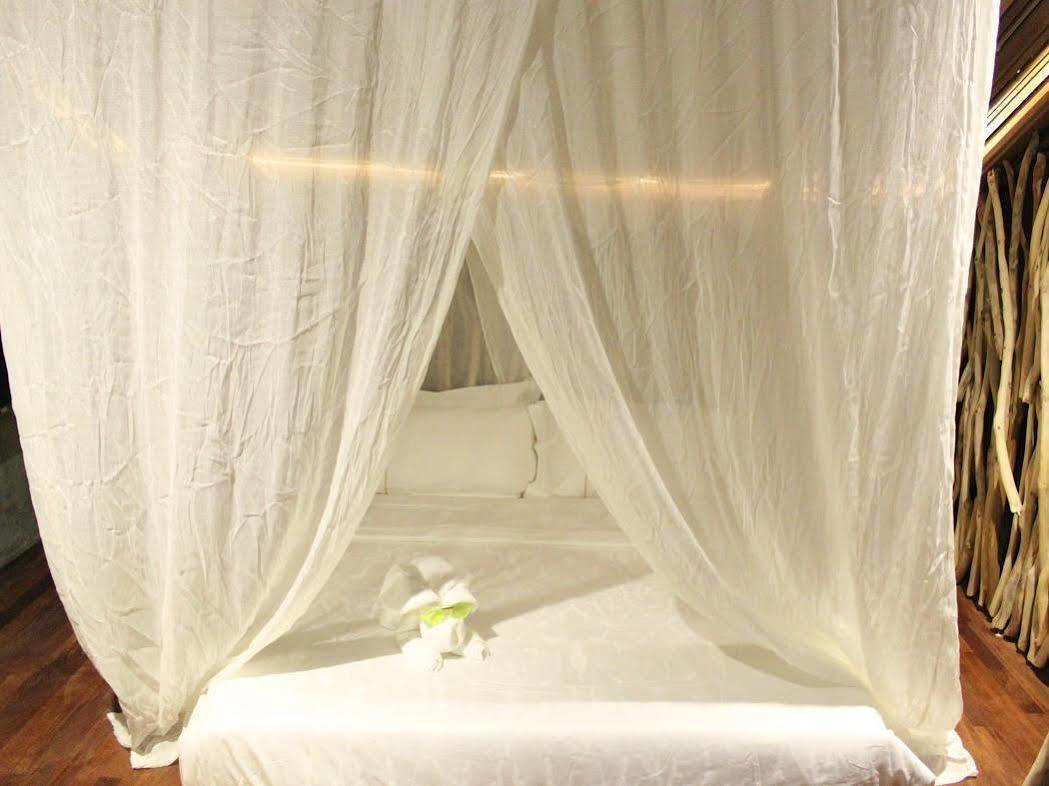 เดอะ แฮปปี้ 8 รีทรีตท์ แอท โอลด์ ทาวน์ Hotel อิโปห์ ภายนอก รูปภาพ